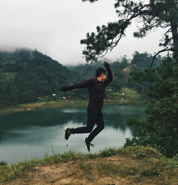 Comment organiser une chasse au trésor pour enfants lors d'un camping en haute montagne ?